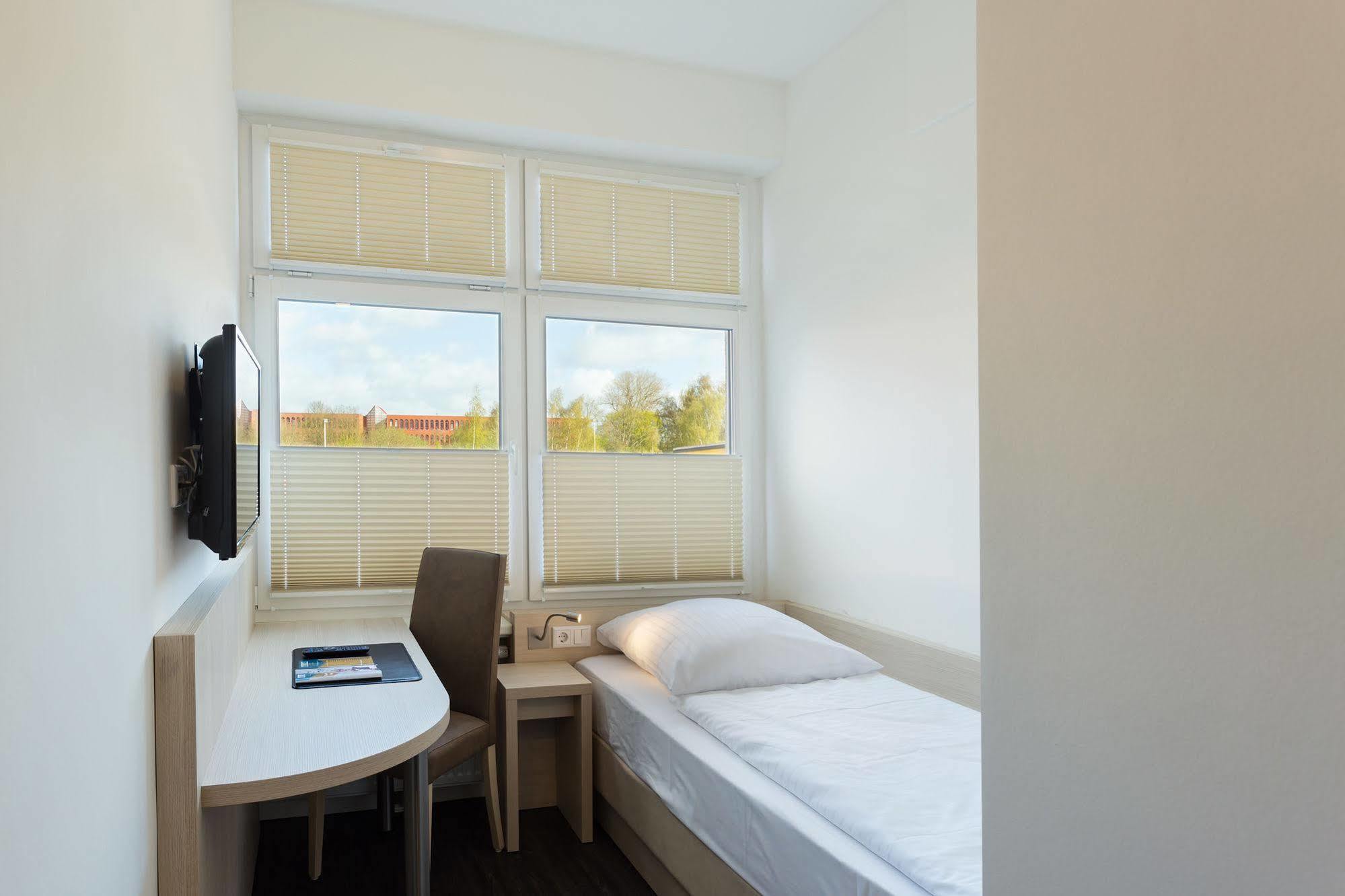 Viva Hotel Luebeck Bagian luar foto